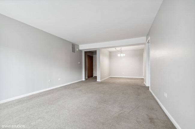 Foto del edificio - 5601 Carriage Way Dr