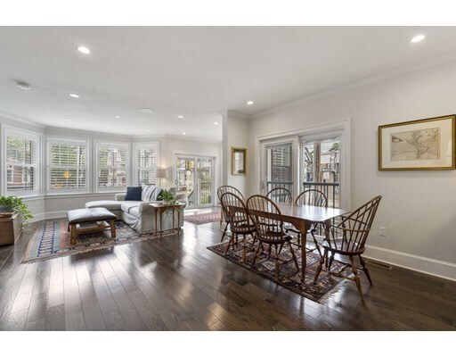 Foto del edificio - 384 Highland Ave