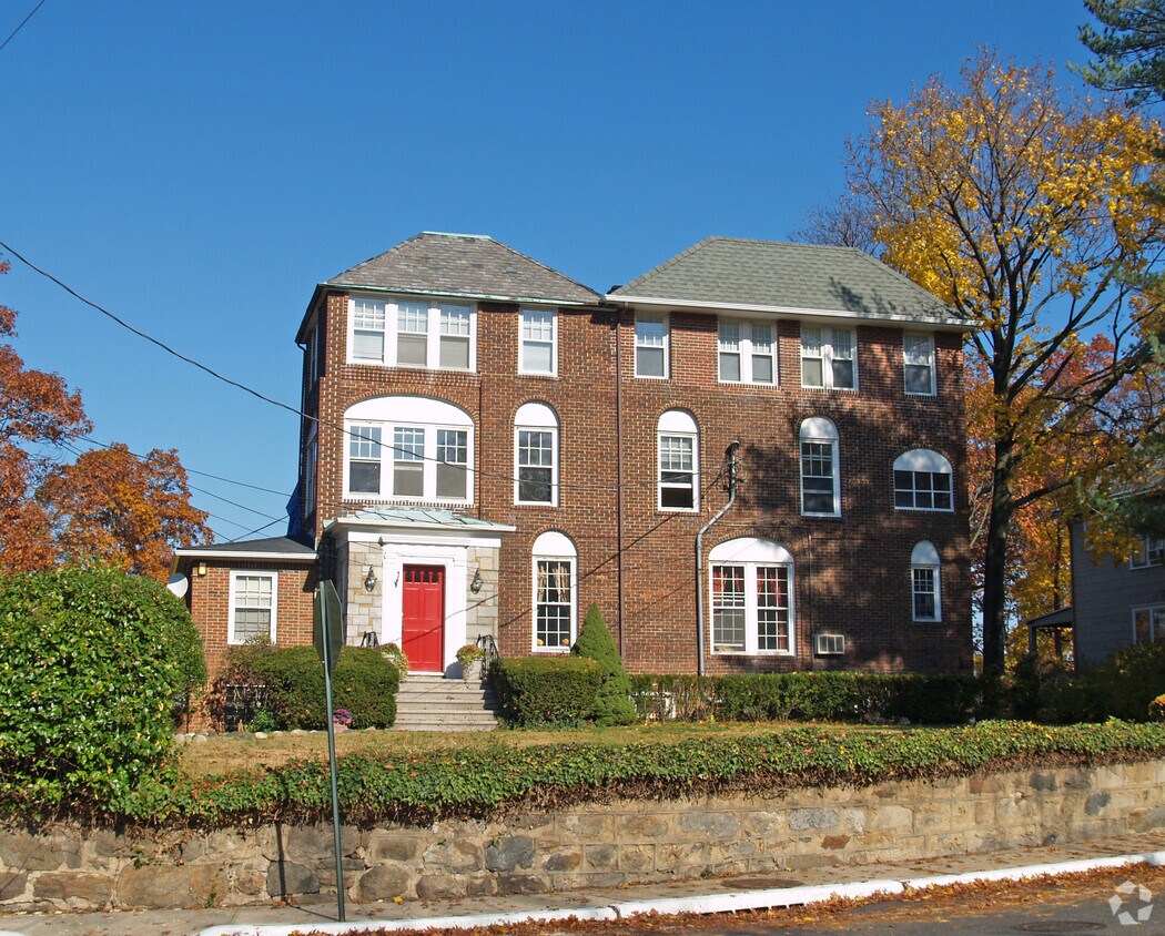 Foto del edificio - 378 Sea Cliff Ave