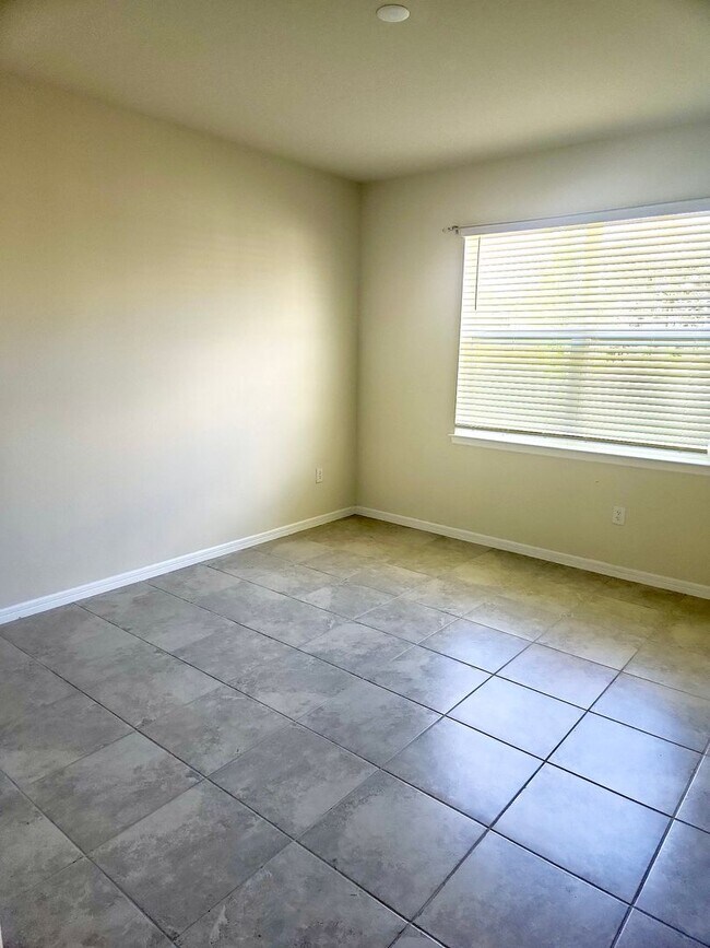 Photo - Call Ed for showings (352) 217-0284 House