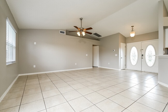 Building Photo - 6621 Shepherd Oaks Pass