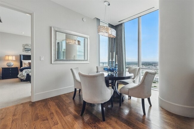 Photo - 1301 Throckmorton St Apartment