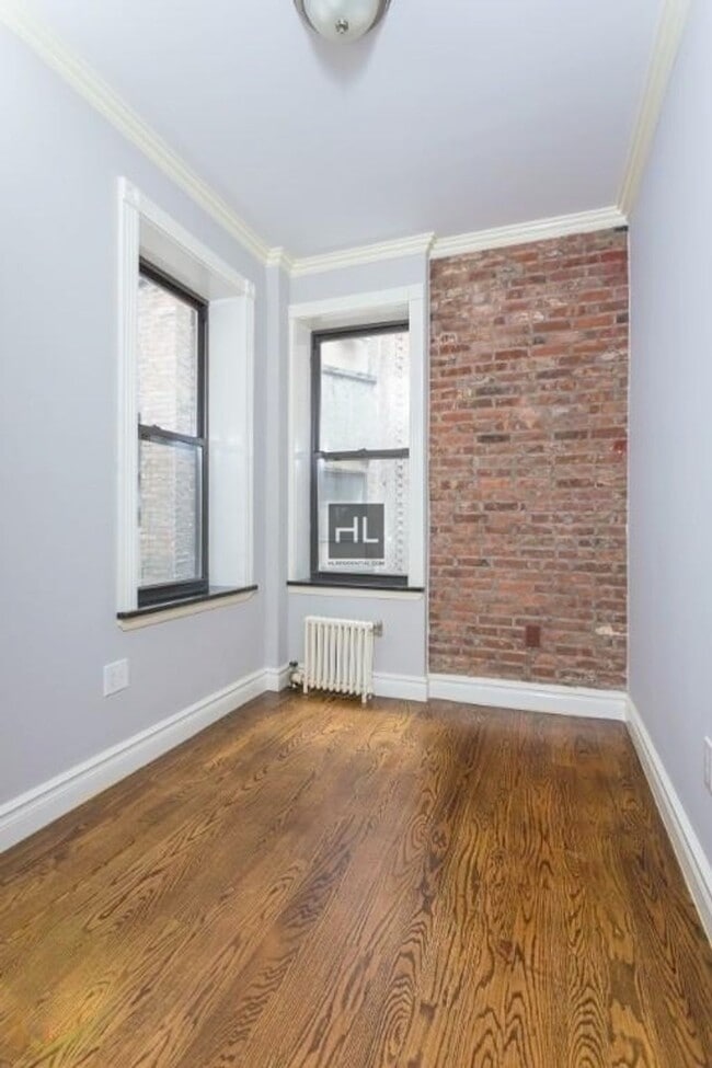 Building Photo - Avenue B