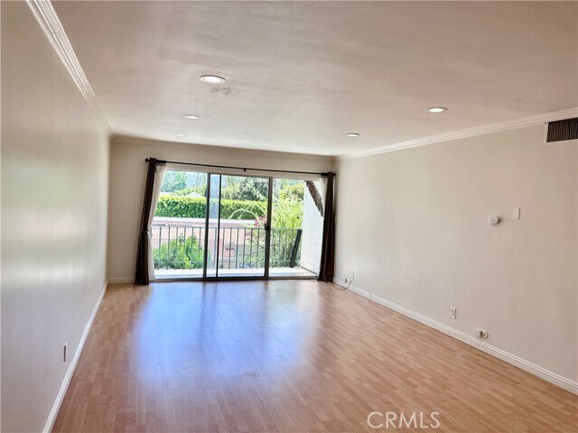 Foto del edificio - 10240 Camarillo St