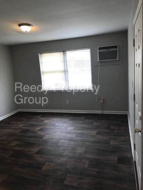 Foto del edificio - 110 Burdine Rd