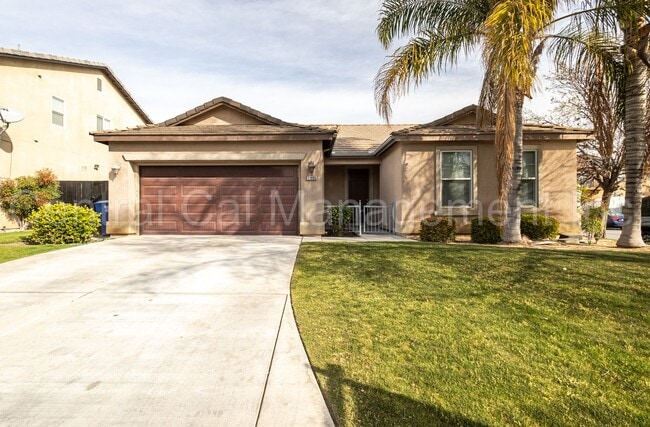 Building Photo - 3 Bedroom/2 Bath home located in the Desired Northwest - $2395 per Month!