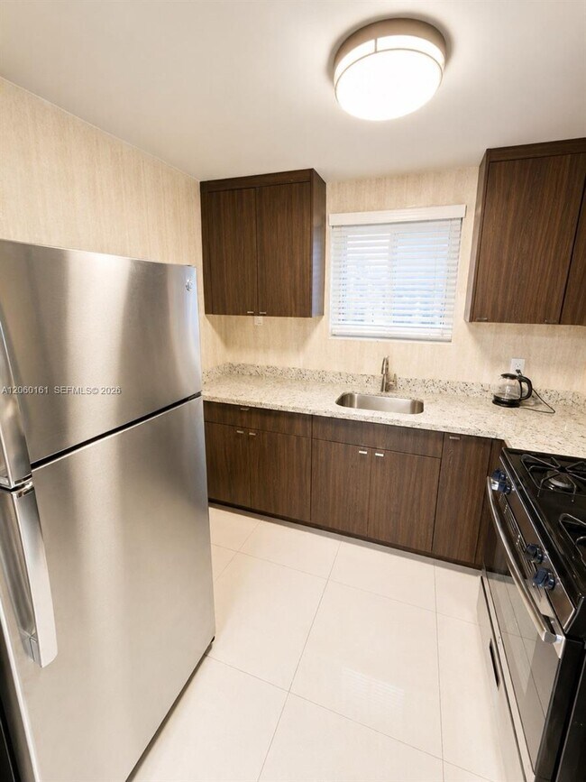 Foto del edificio - 1025 94th St