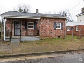Building Photo - 710 Ransom St