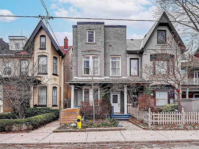 Building Photo - 274 Major St