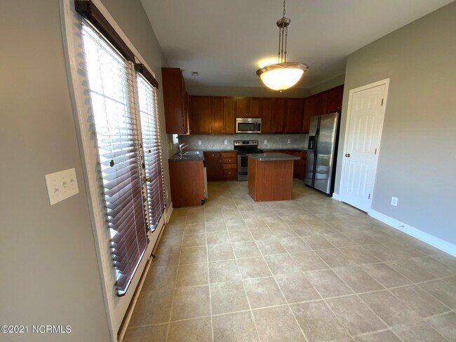 Foto del edificio - 237 Silver Hills Dr