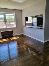 Building Photo - 1059 Midland Ave