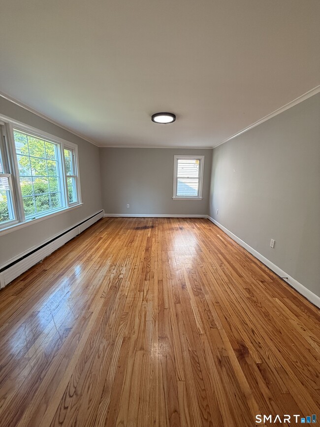 Building Photo - 37 Caya Ave