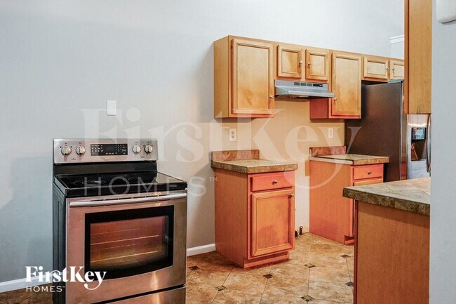 Foto del edificio - 8439 Browns Mill Trce