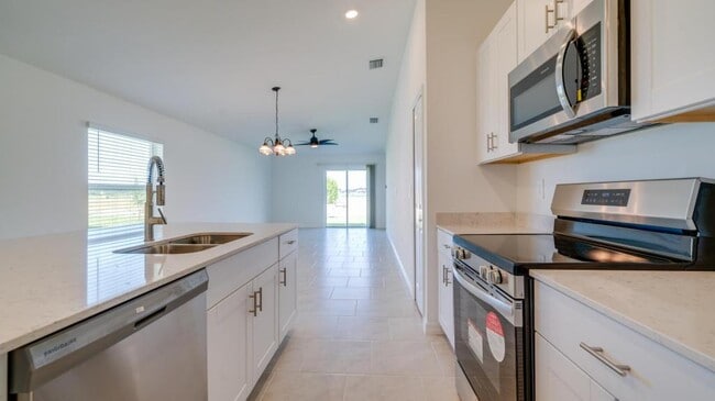 Building Photo - 17400 Monte Isola Wy