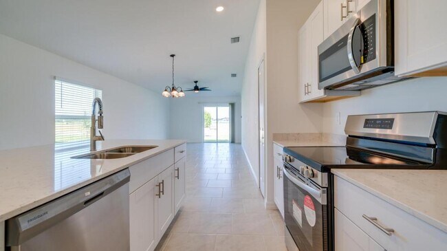 Foto del edificio - 17400 Monte Isola Wy