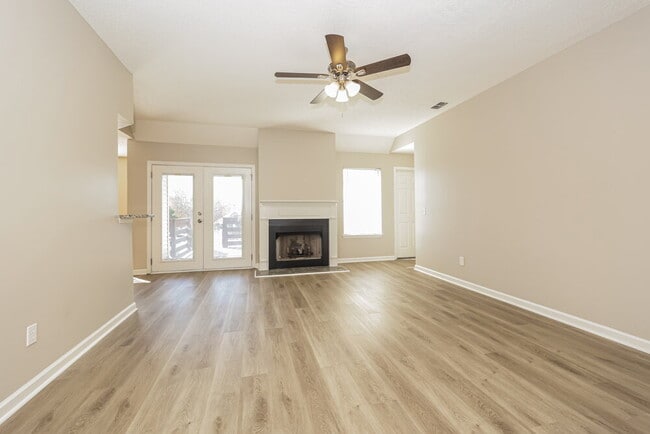 Building Photo - 5356 Sunnyvale Dr