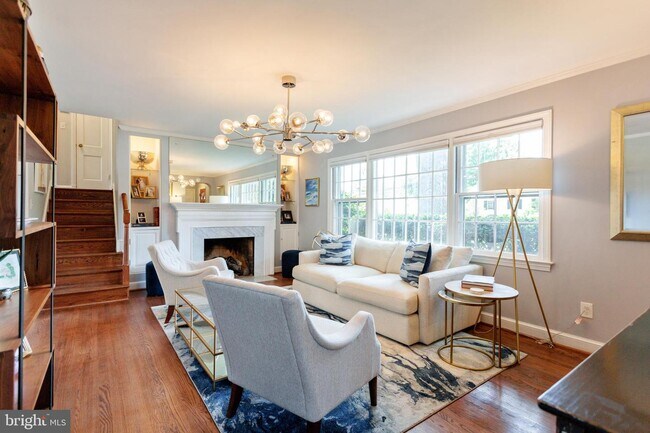 Foto del edificio - 5705 Ridgefield Rd