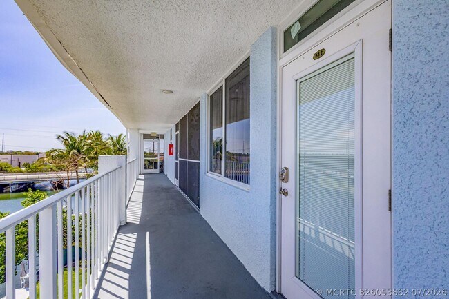 Foto del edificio - 108 Paradise Harbour Blvd