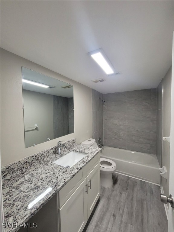 Building Photo - 4815 Triton Ct E