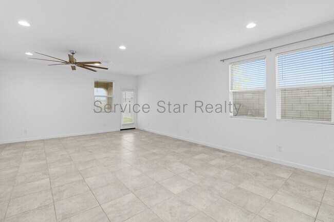 Building Photo - 8297 W Clemente Wy