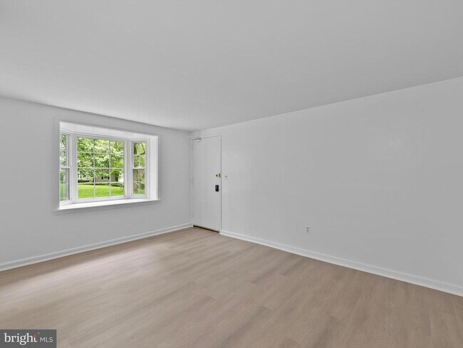 Foto del edificio - 708 S Arlington Mill Dr