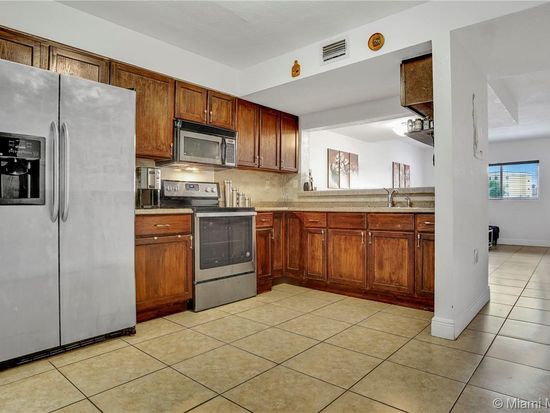 Building Photo - 8270 SW 149th Ct