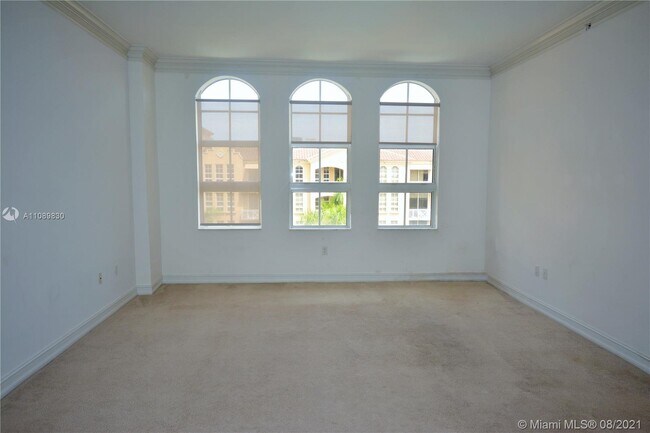 Building Photo - 3001 NE 185th St