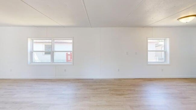 Building Photo - 107 W Antelope St