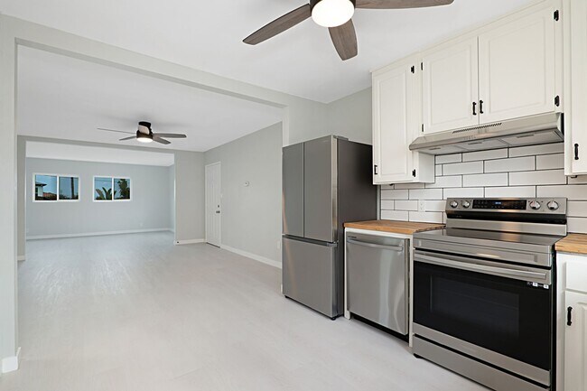 Building Photo - Large Corner Lot with a newly remodeled 2 ...