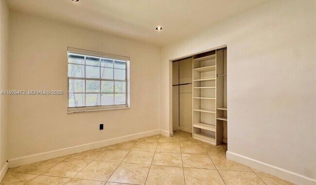 Foto del edificio - 21020 NE 18th Ct