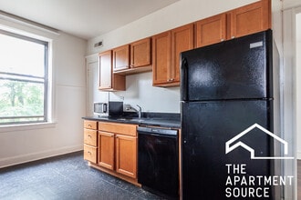 Building Photo - 4112 N Broadway