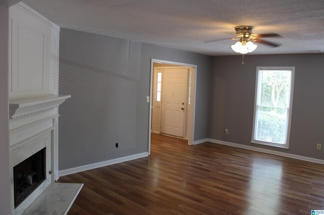 Building Photo - 13 Ashford Cir