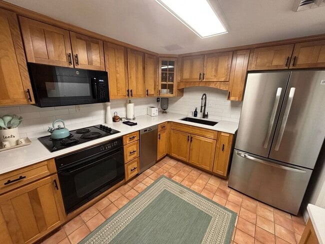 Photo - 14 Lockwood Dr House