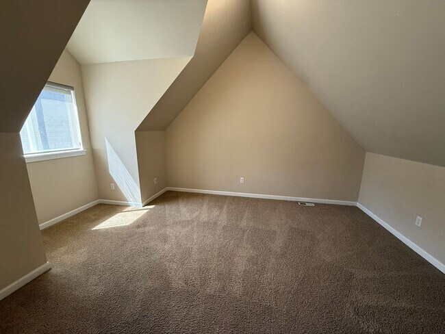 Foto del edificio - 2593 22nd Ave NE