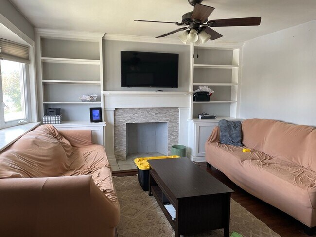 Foto del edificio - 2-Bedroom plus Office in Linthicum Heights