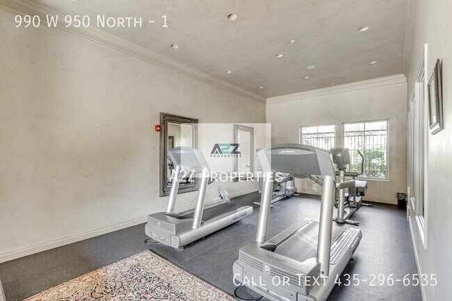 Building Photo - 990 W 950 N