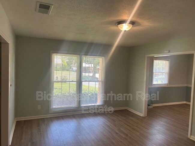Building Photo - 4614 Northgate Dr
