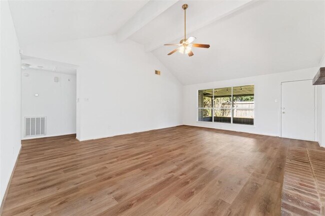 Foto del edificio - 6915 Brockington Dr