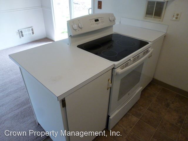 Building Photo - 3 br, 1.5 bath House - 1355 Madras St SE