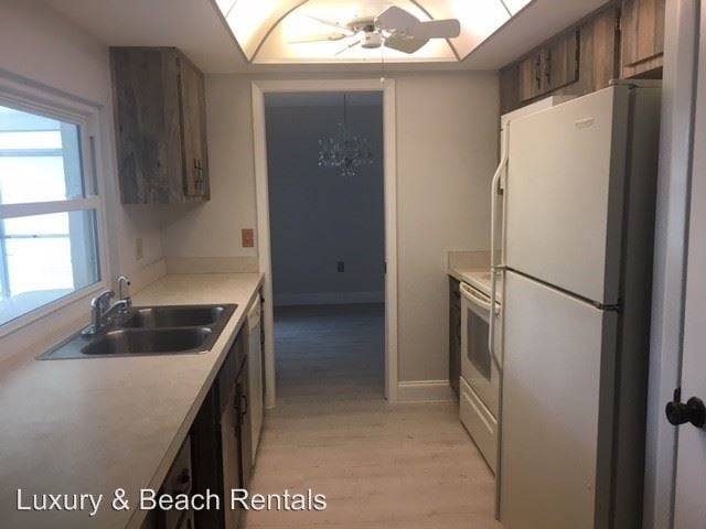 Primary Photo - 3 br, 2 bath House - 5543 Westchester Blvd