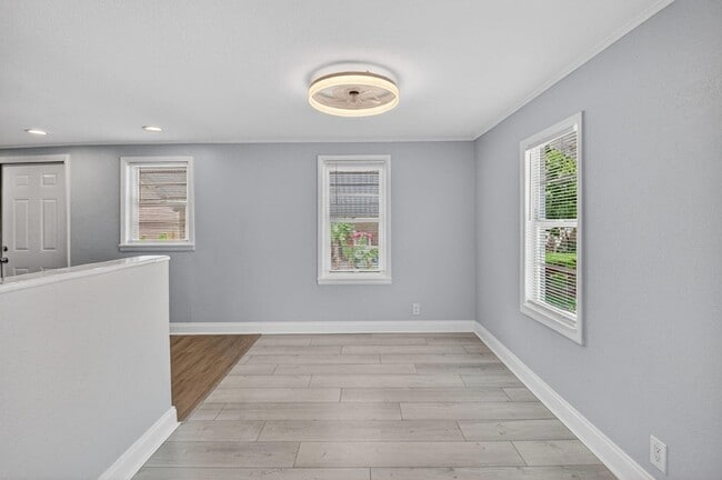 Photo - 239 NW 6th Ave House