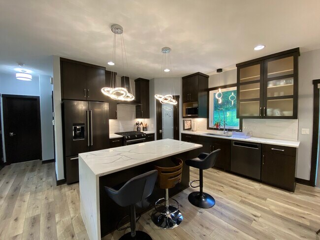 Foto del edificio - 2068 Edgewood Ct SW
