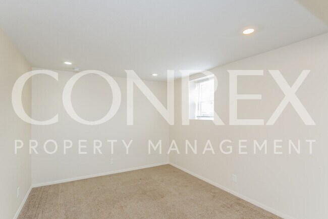 Foto del edificio - Beautiful 3 Bedroom split entry in Raytown!