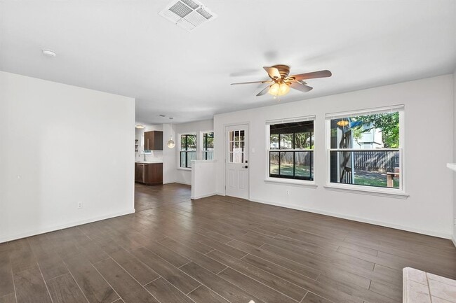 Building Photo - 1310 Strickland Dr