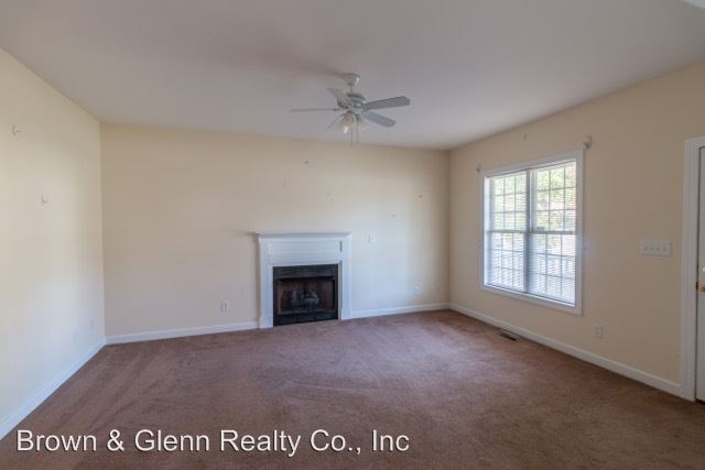Building Photo - 425 N Allen Rd