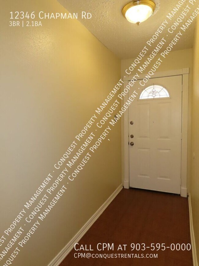 Foto del edificio - 12346 Chapman Rd