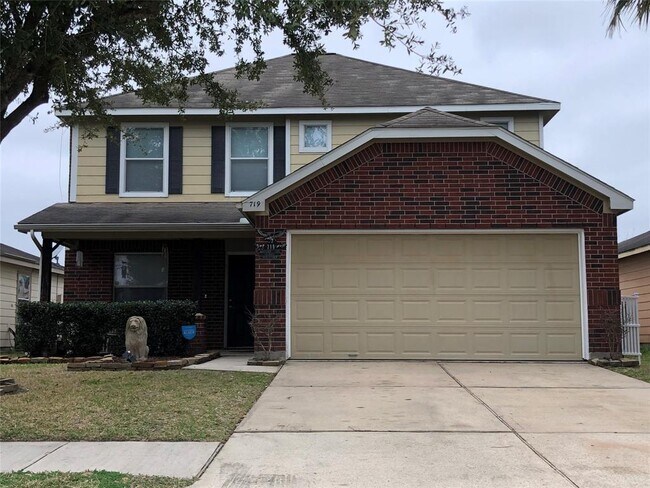 Foto del edificio - 719 Ashlen Dr