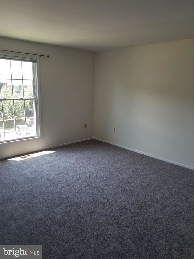 Foto del edificio - 5032 Hilltop Acres Rd