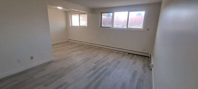 Photo du bâtiment - 4507-144 44 Ave