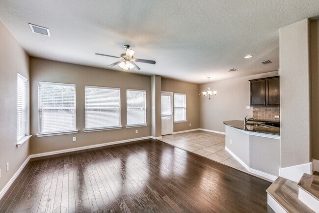 Foto del edificio - 6509 Rutherford Rd